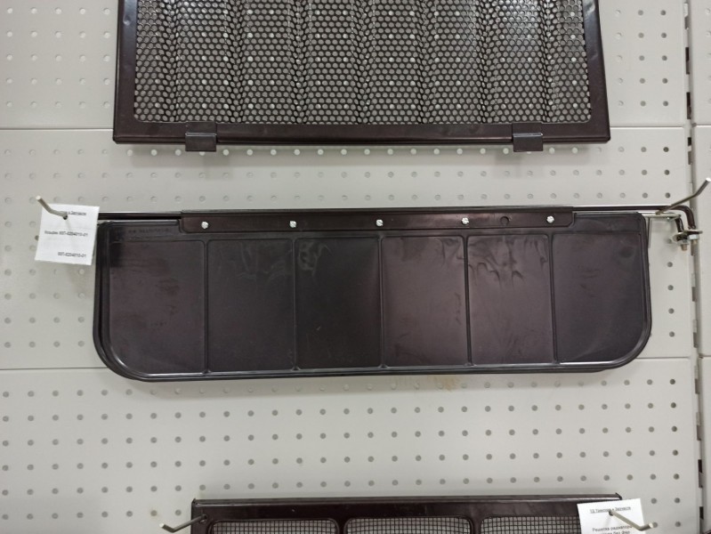 Козырек 80П-8204010-01 — 1