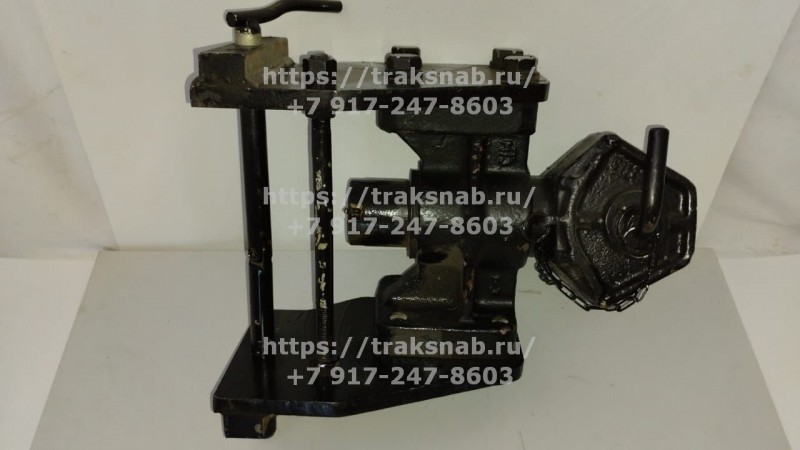 Вилка тягово-сцепного устройства (фаркоп) — 1