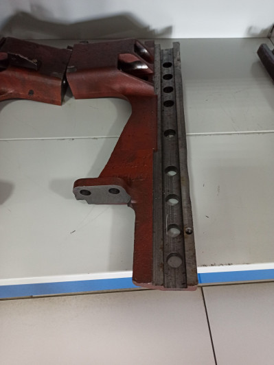 Боковина правая (литая) МТЗ-1221