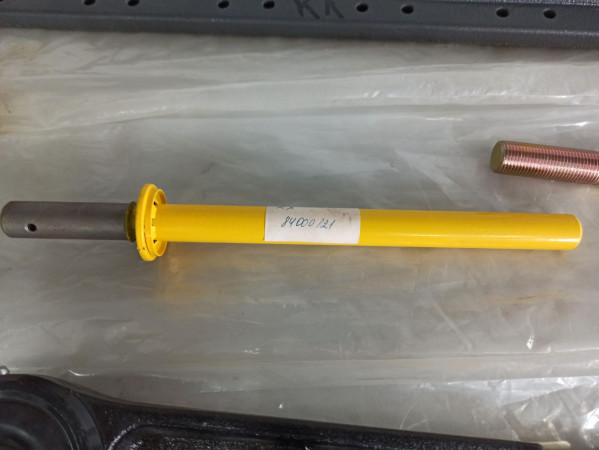 Палец шнека Нью Холланд — 1